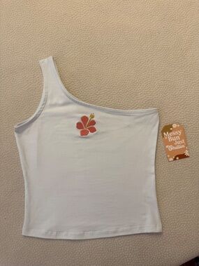 NWT MESSY BUN JUST CHILLIN ONE SHOULDER HIBISCUS TANK